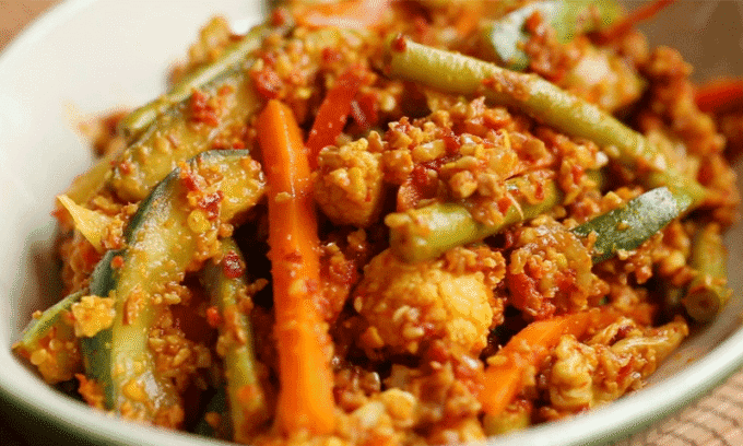 Desi Gajar Achaar